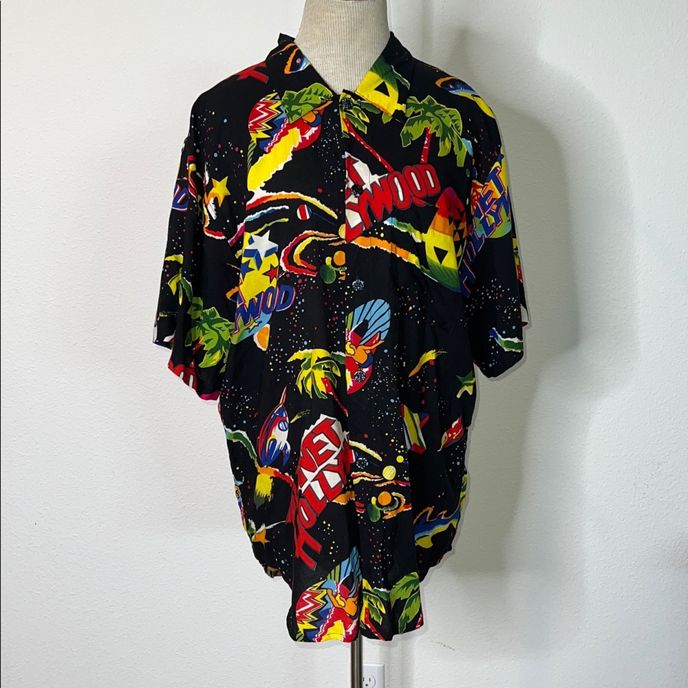 Planet Hollywood Vintage 90’s Hawaiian Style Rayon Shirt Y2K